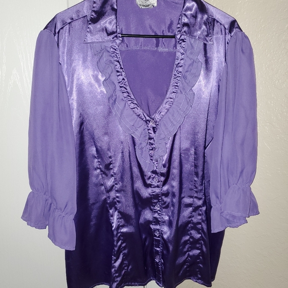 Clothes - Picture 9 of 16